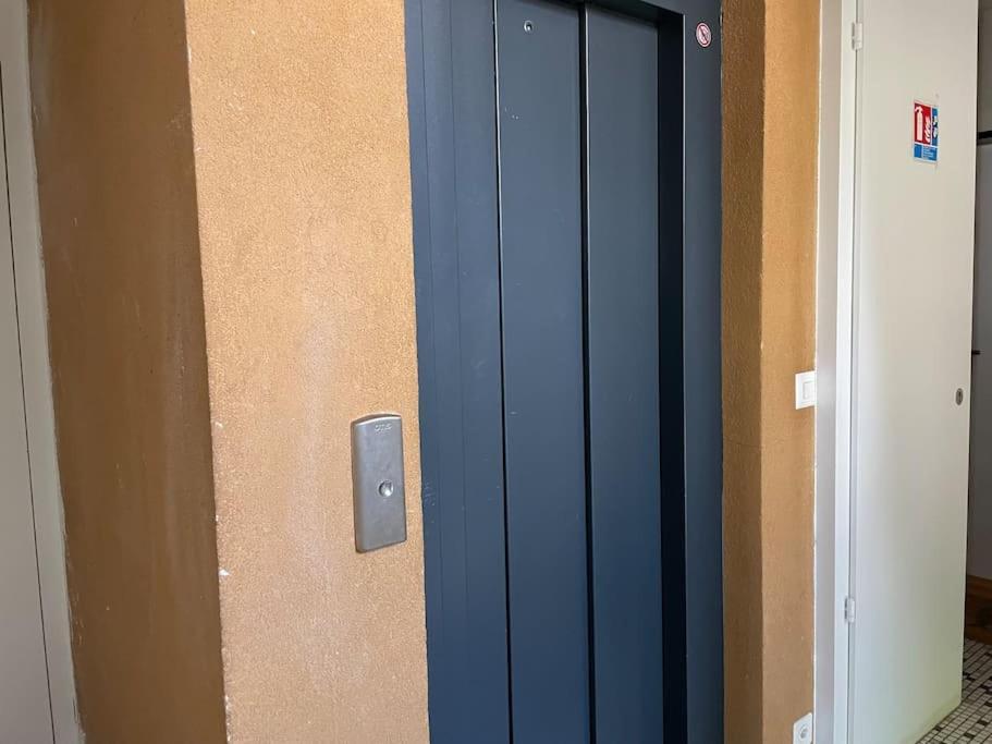 Apartamento Studio Proche De La Gare ! Lausana Exterior foto