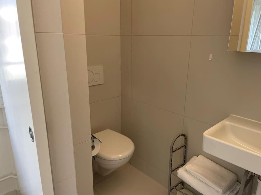 Apartamento Studio Proche De La Gare ! Lausana Exterior foto